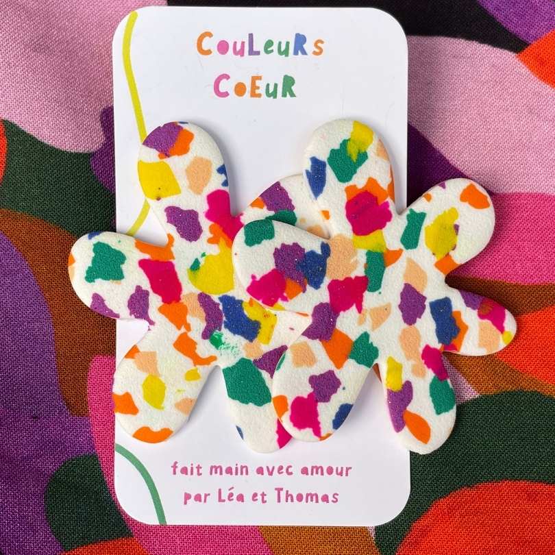 Buenos Aires 🌼 - Fleur blanche avec terrazzo multicolore