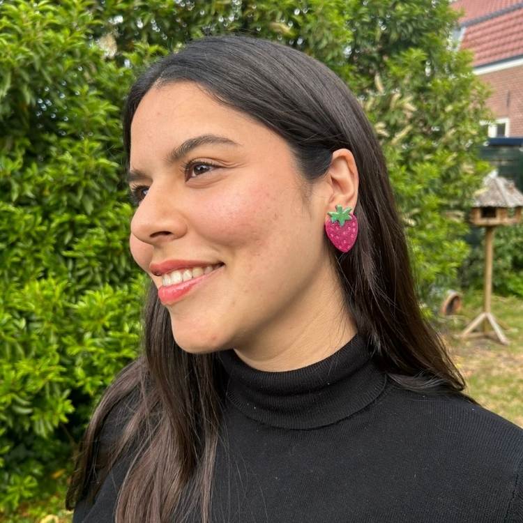 Plougastel ☀️ - Fraise Fushia & Pistaches